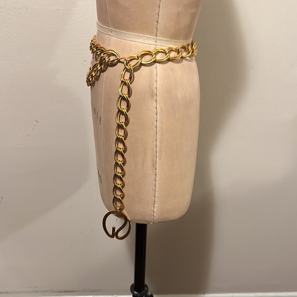 St. John Gold metal chain belt - Picture 10 of 10